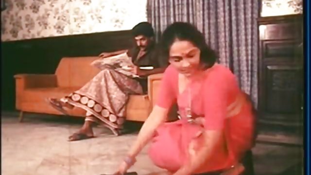 अश्लील ऑनलाइन नोंदणी नाही हंगामात मोलकरीण फूट शो