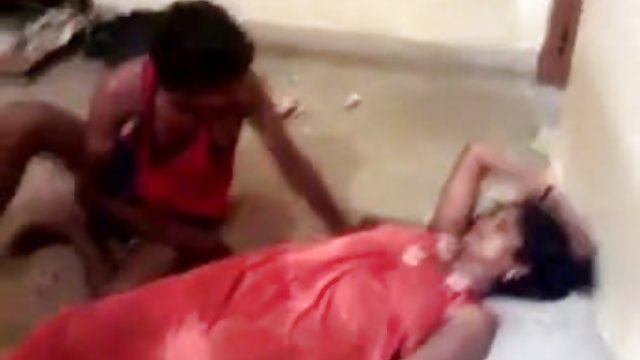 अश्लील ऑनलाइन नोंदणी नाही कन्नड कामुक स्त्री पुरुष समागम हॉटेल समोर मित्र