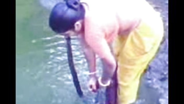अश्लील ऑनलाइन नोंदणी नाही बाथ मध्ये