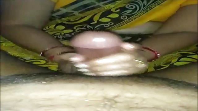 अश्लील ऑनलाइन नोंदणी नाही देशी पुरुष आणि महिला देत तेल मालिश बूल्ला