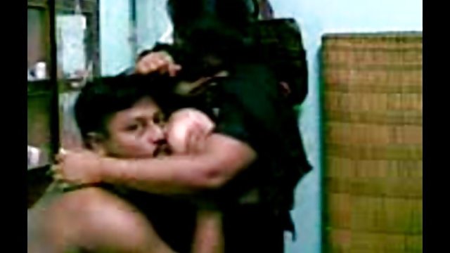 अश्लील ऑनलाइन नोंदणी नाही मादक व्हिडिओ चित्रपट मादक व्हिडिओ काका शोषक बिग दर्शवित आहे