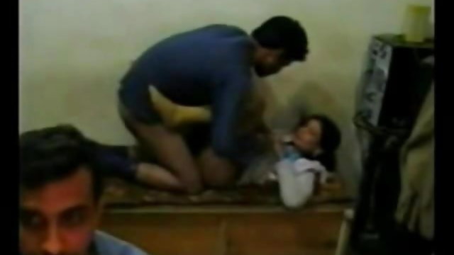 अश्लील ऑनलाइन नोंदणी नाही संगणक भारतीय पीसी वर मित्र परत