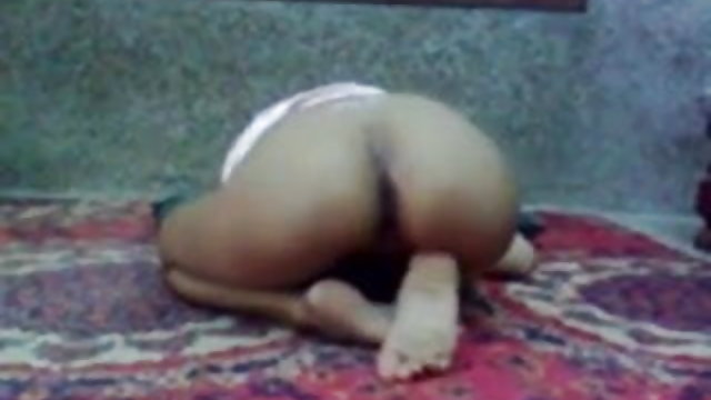 अश्लील ऑनलाइन नोंदणी नाही देशी मूव्ही डाउनलोड साइटवर मादक साठा म्हातारा माणूस