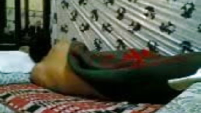 अश्लील ऑनलाइन नोंदणी नाही भारतीय कामुक ब्लू व्हिडिओ चित्रपट शत्रूच्या हाती धरून दिला, भाऊ