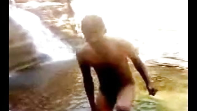 अश्लील ऑनलाइन नोंदणी नाही लाजाळू काकू, तर इतर मित्र रेकॉर्ड सत्र