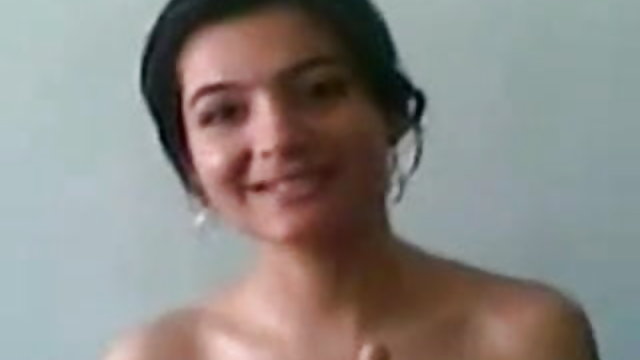 अश्लील ऑनलाइन नोंदणी नाही आणि मुलगी मित्र