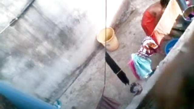अश्लील ऑनलाइन नोंदणी नाही देशी शो सौमित्र म्हणजे अंघोळ करून पकडले'
